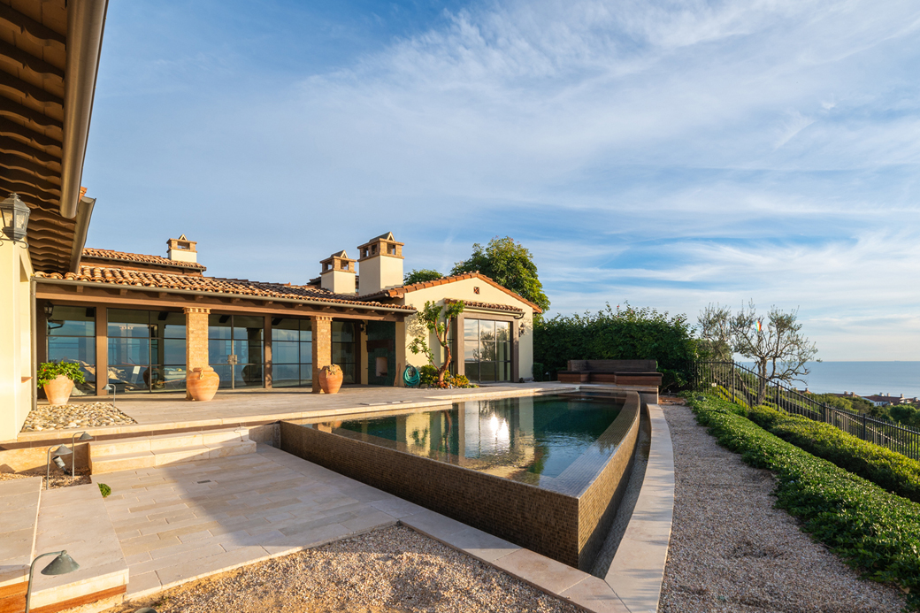 Custom Newport Beach Homes - Julie Laughton